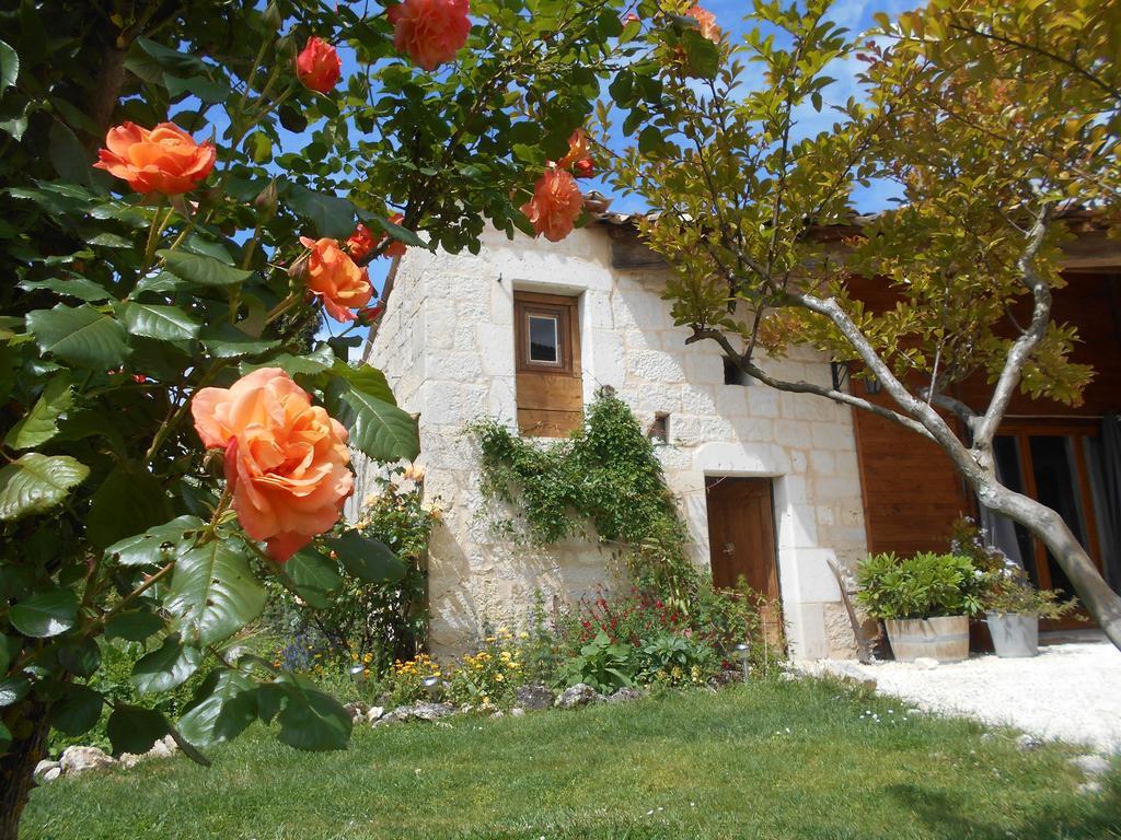 Bastida De Beata Bed and Breakfast Noailles  Buitenkant foto